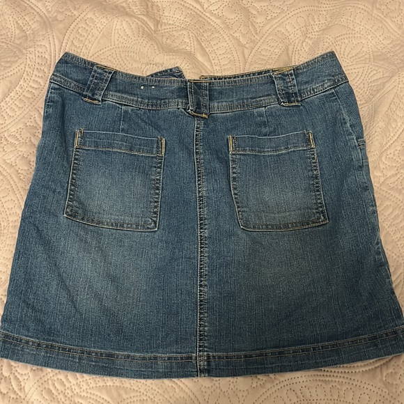 jean skort - Picture 2 of 3